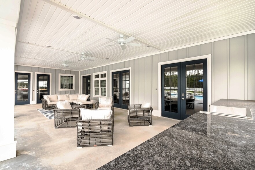 Building Photo - 1113 Walker Point Way