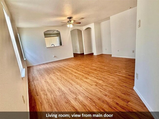 Building Photo - 17204 Ardisia Dr