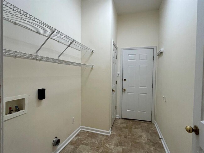 Building Photo - 2486 Chancellor Ridge Rd