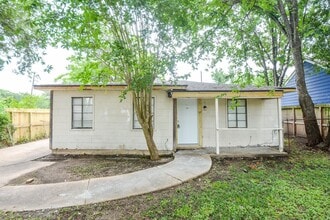 Building Photo - 713 Wafer St