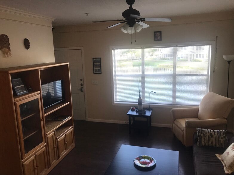 Building Photo - 4802 51st St W