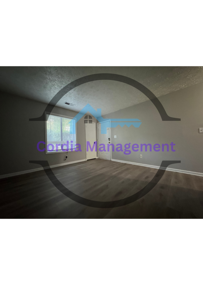 Building Photo - 2 BR Nicely Modern Duplux in Fairburn