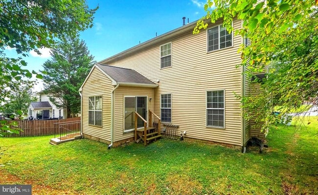 Building Photo - 8913 Tonbridge Terrace