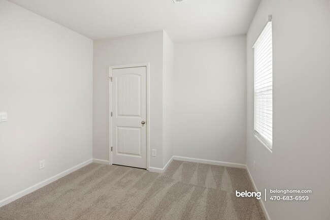 Building Photo - 8279 Bluewater Dr