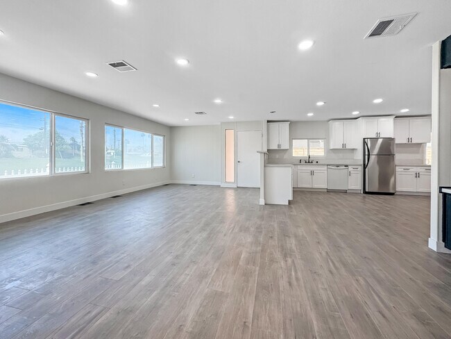 Building Photo - 33371 Tubac Trail