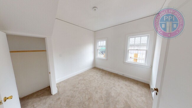 Building Photo - 43 Ladd St
