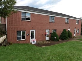 Building Photo - 410 Vine St