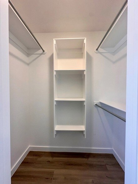 Building Photo - 5817 Settler Ave