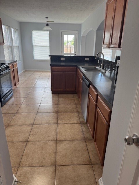 Building Photo - 10411 Iris Lake Ct