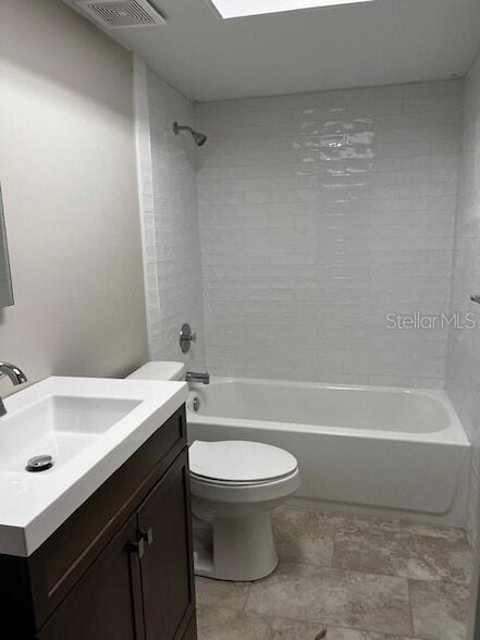 Building Photo - 414 Jennifer Ln