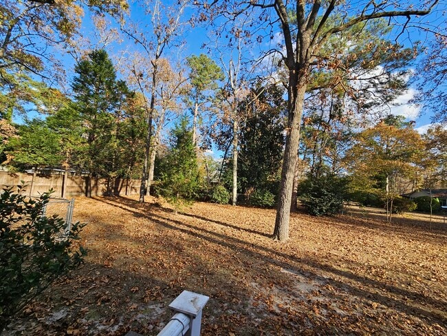 Building Photo - 384 Mimosa Cir