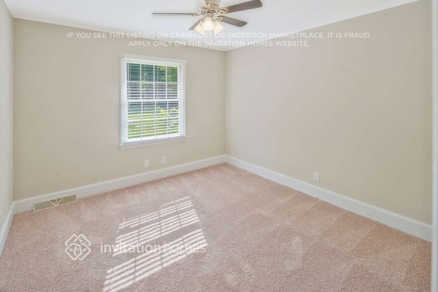 Building Photo - 4213 Gladstone Ln