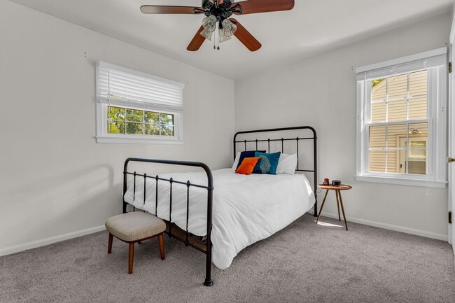 Building Photo - 3711 Normandy Rd