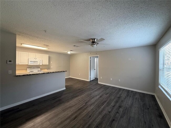 Building Photo - 957 Salt Pond Pl