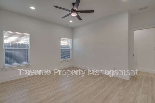 Building Photo - 3707 Penelope St