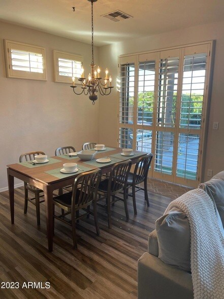 Building Photo - 41520 N River Bend Ct