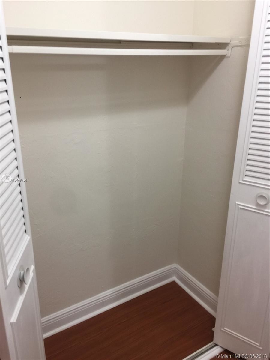 Building Photo - 9403 SW 76th St