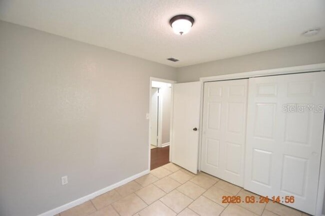 Building Photo - 4006 E Paris St