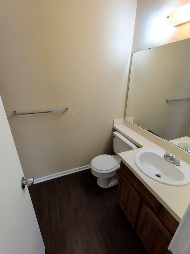 Building Photo - 4702 Green Hollow Dr