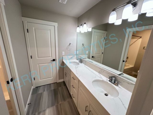 Building Photo - Charming 3-Bedroom Townhouse with 2.5 Baths and Spacious Living Area in Portland!