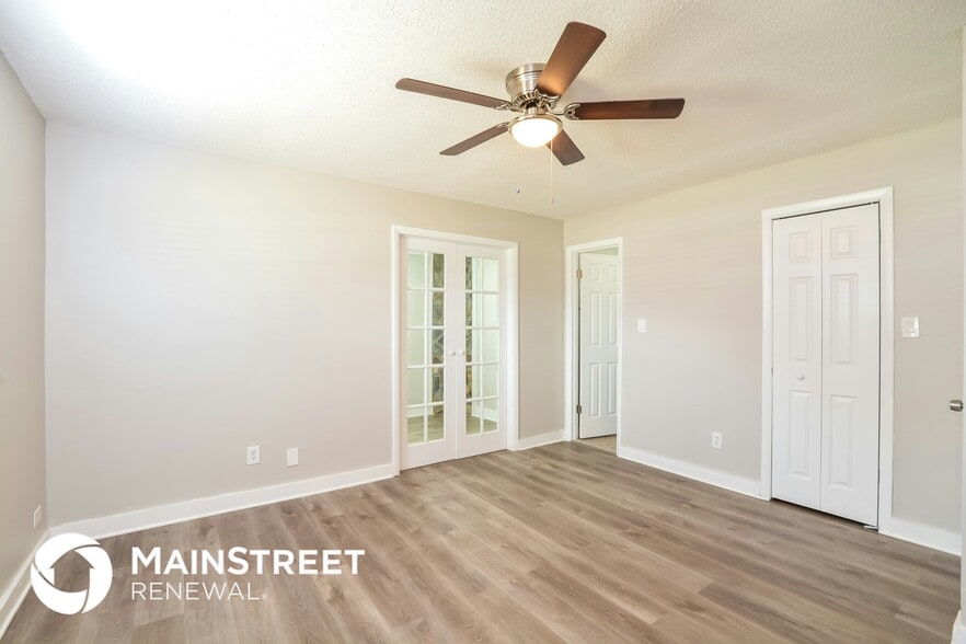 Building Photo - 7405 Calmoso Ave