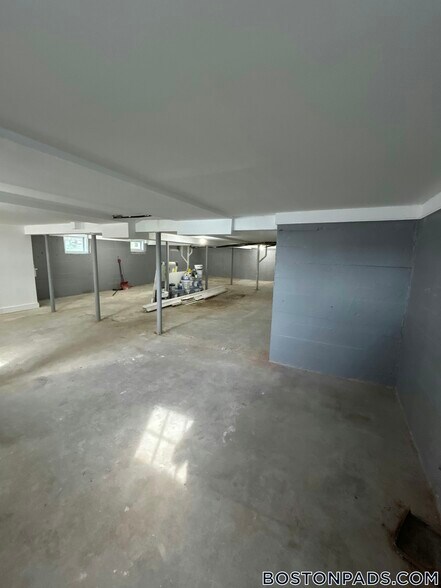 Building Photo - 156 Bayswater St