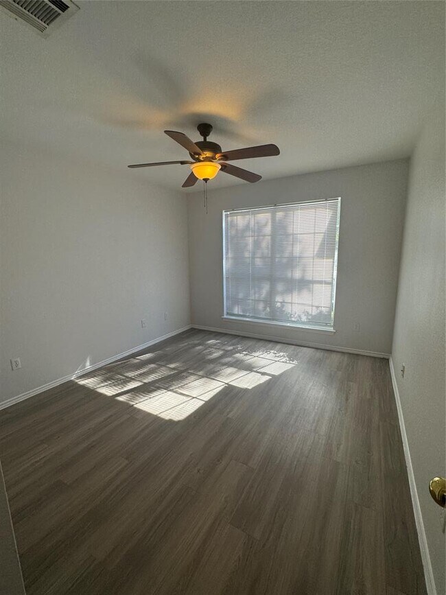 Building Photo - 1107 Bohica Way