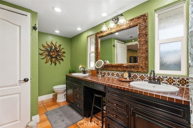 Building Photo - 2621 Via Cascadita