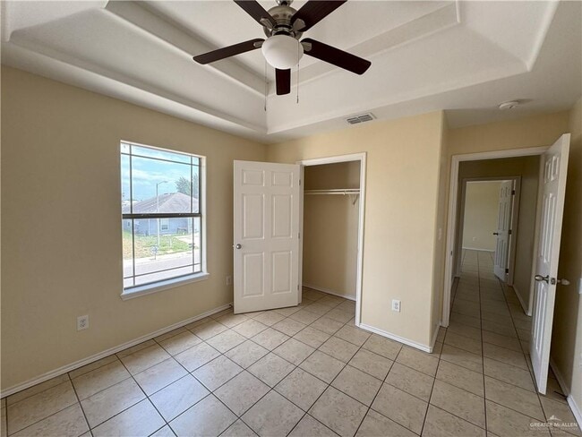 Building Photo - 209 N Linares St