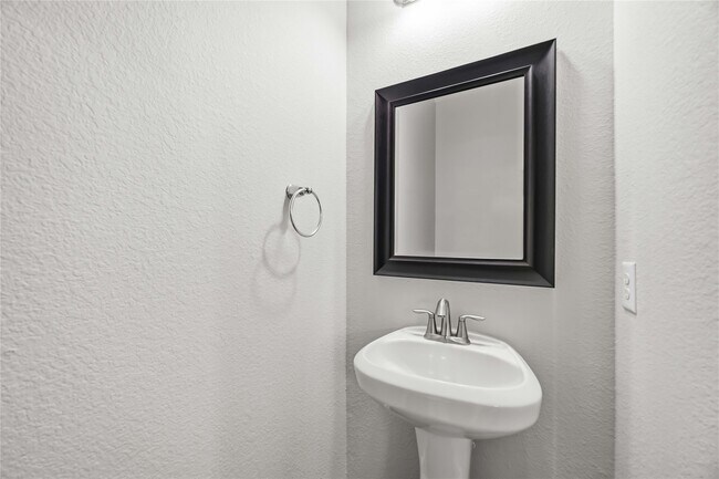 Building Photo - 6363 Fairdale Ln