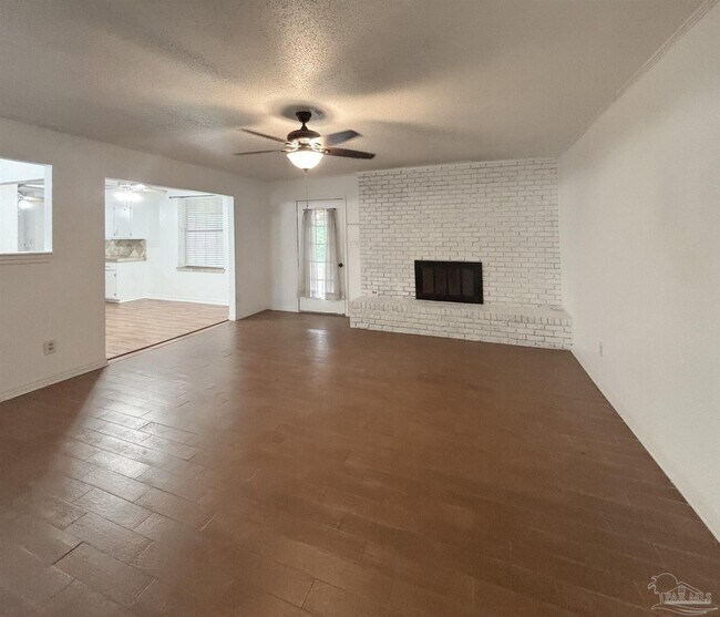 Building Photo - 10860 Berryhill Rd