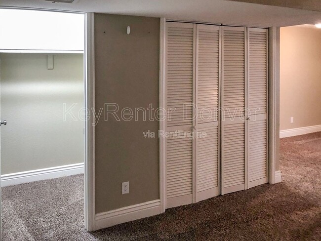 Building Photo - 2639 S Dillon St