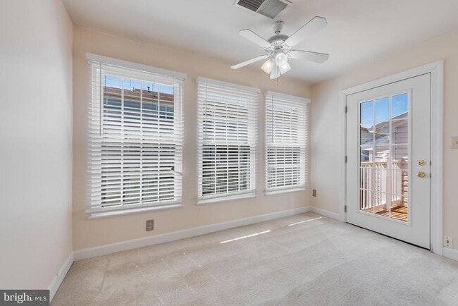 Building Photo - 8301 Bluebird Way