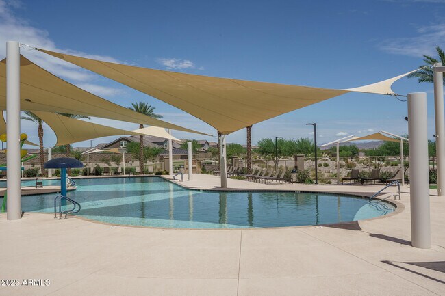 Building Photo - 16019 W Soft Wind Dr
