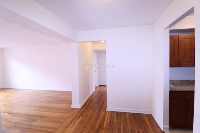 Primary Photo - 2 bedroom in FLUSHING NY 11354