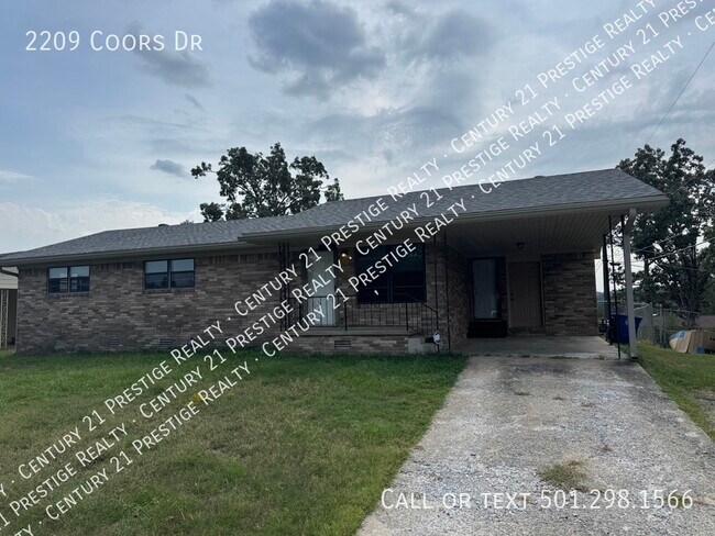 Primary Photo - 2209 Coors Dr