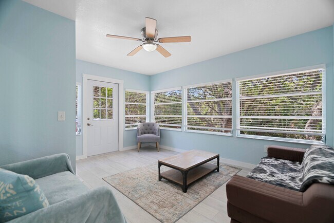 Building Photo - 1820 Rumar Ln