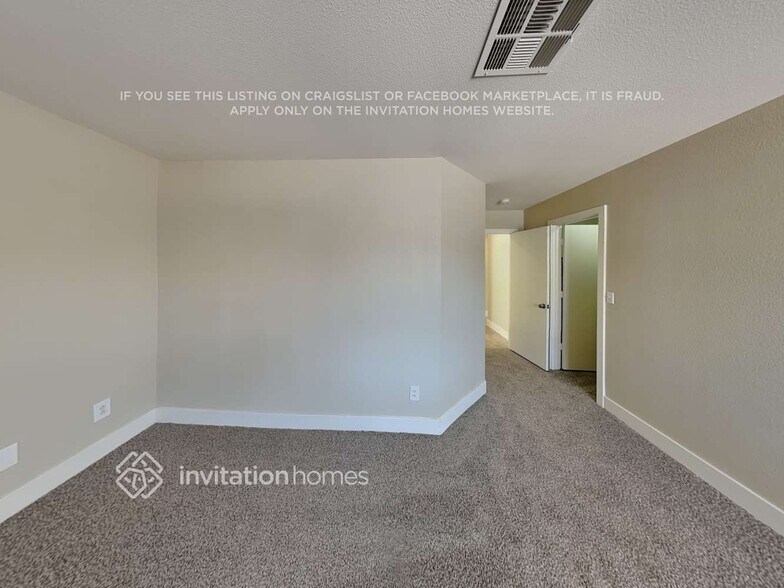 Building Photo - 885 Angelus Oaks Dr
