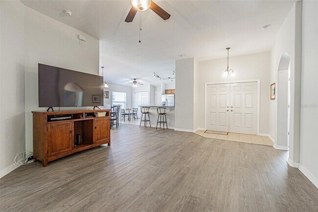 Building Photo - 9608 Rolling Cir