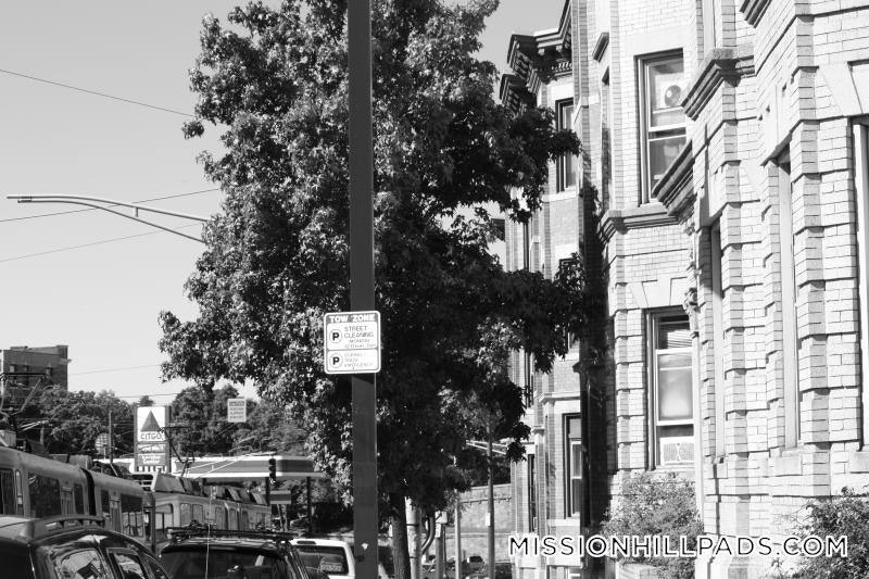 Building Photo - 887 Huntington Ave