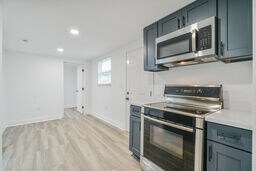 Building Photo - 2500 Francis Ave