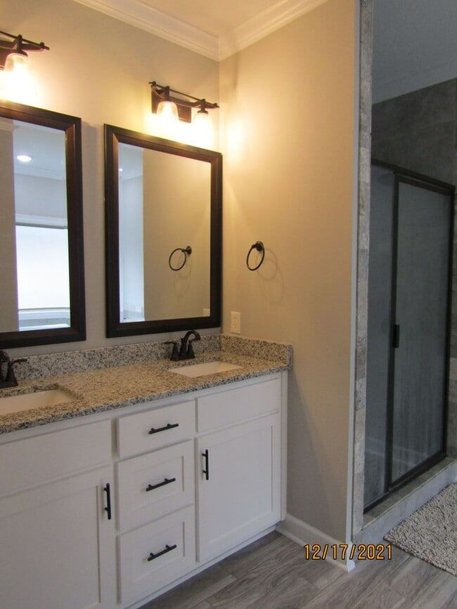 Building Photo - Available February!