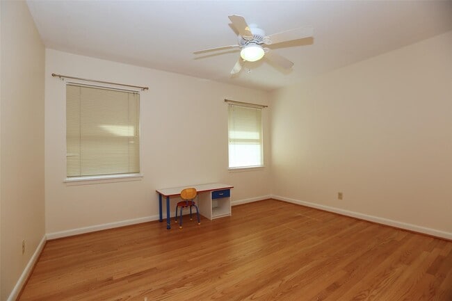 Building Photo - 3535 Durhill St