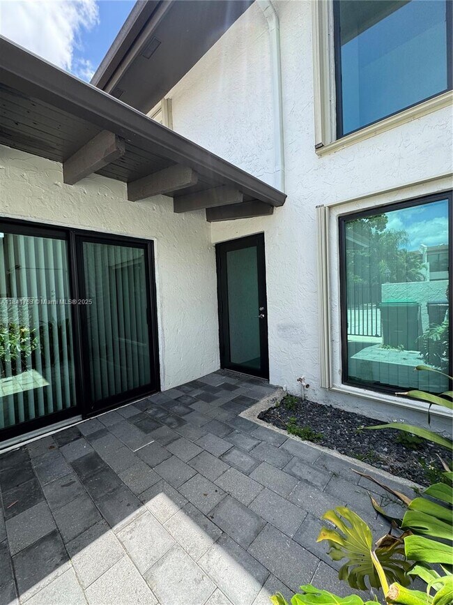 Primary Photo - 6929 SW 109th Pl