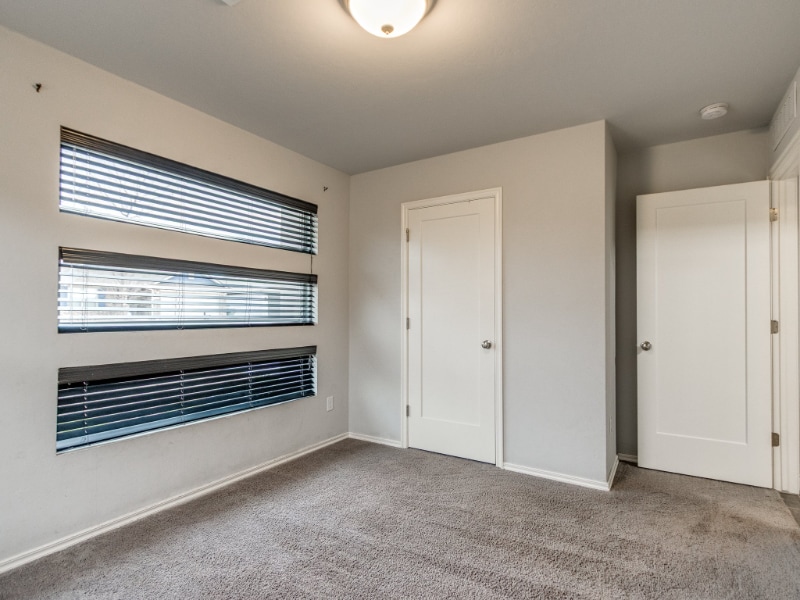 Building Photo - 705 Blue Fish Rd