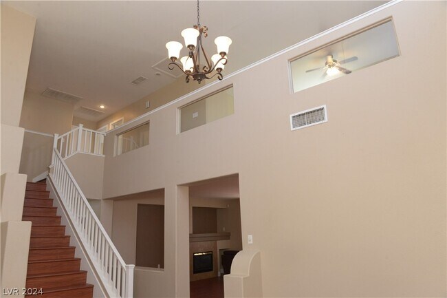 Building Photo - 6527 Tulip Garden Dr