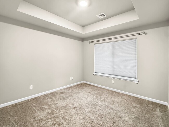 Building Photo - Stunning New Construction in Broken Arrow!