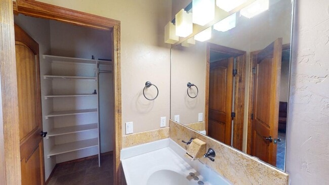 Building Photo - Furnished 5-Bedroom Home with Indoor Pool & Amenities