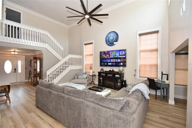 Building Photo - 1 Bedford Dr