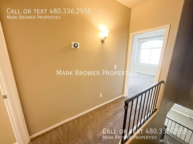 Building Photo - 500 N Roosevelt Ave